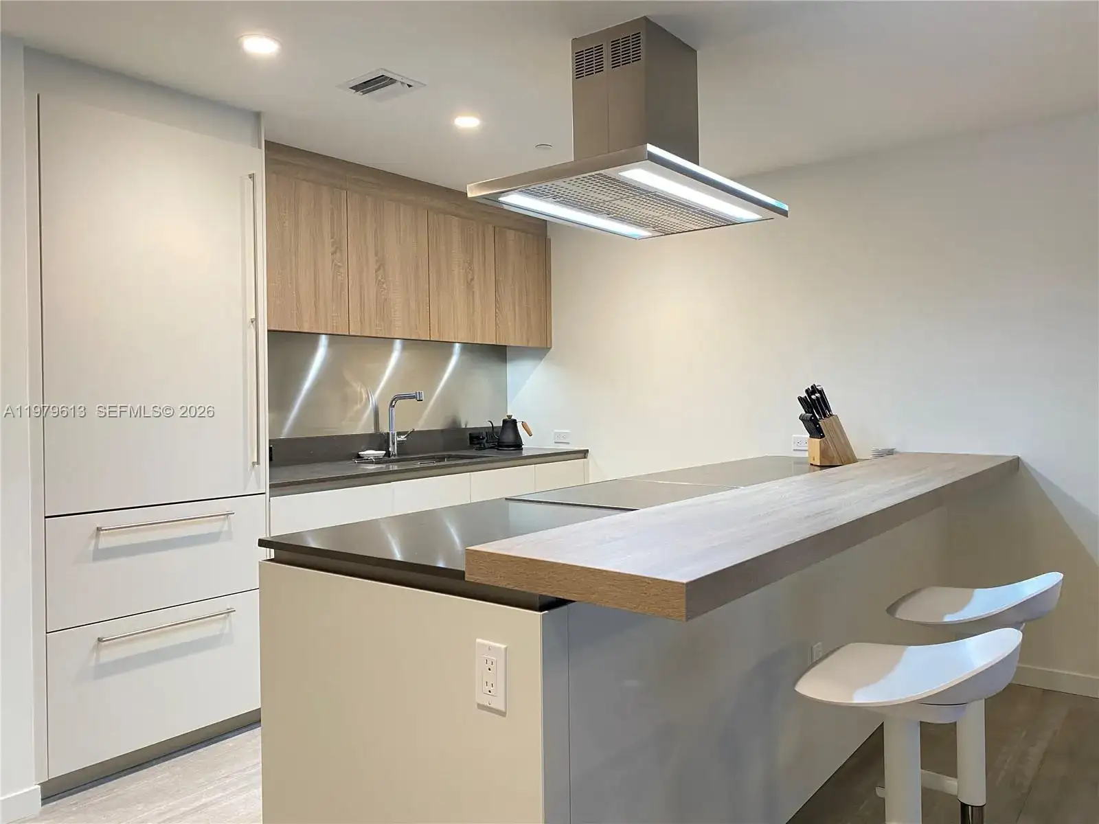 1000 Brickell Plaza # 3807, Miami FL 33131 photo 4