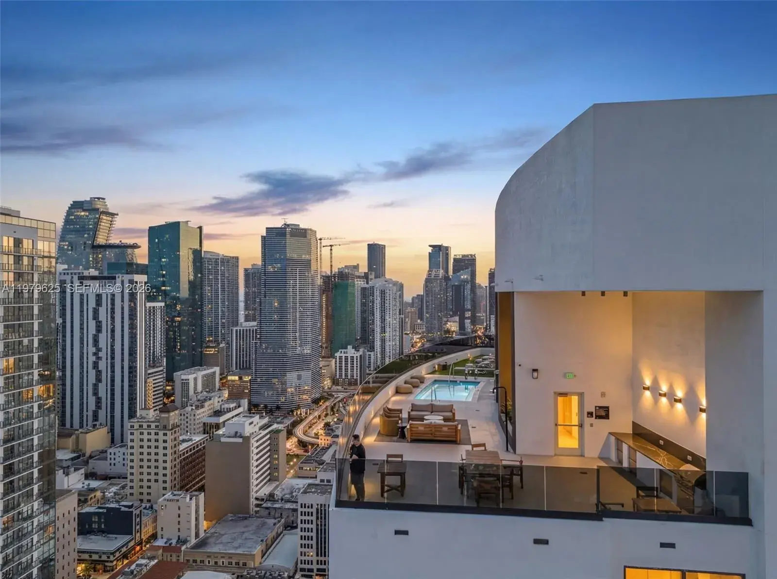 225 N Miami Ave # 3201, Miami FL 33132