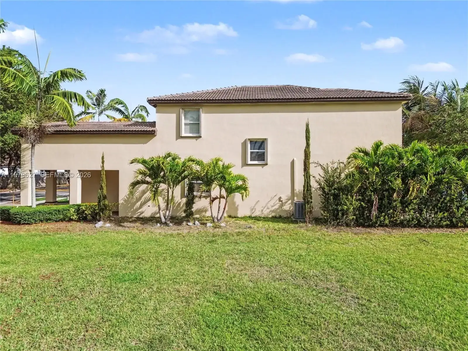 363 NE 25th Ter, Homestead FL 33033 photo 5