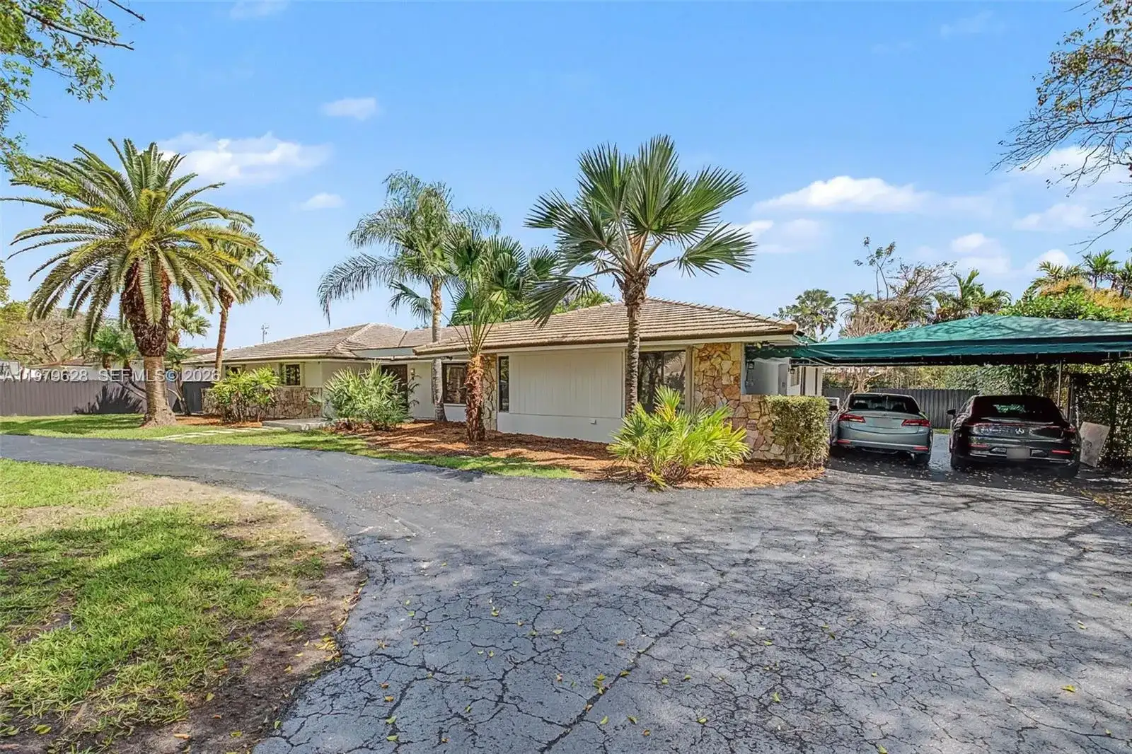 13621 SW 103rd Ave, Miami FL 33176 photo 3