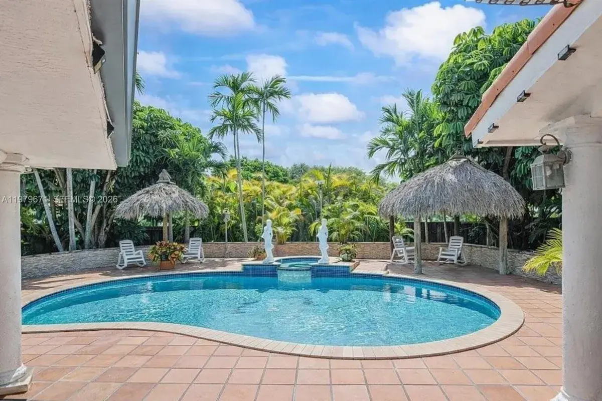 12121 SW 107th St, Miami FL 33186