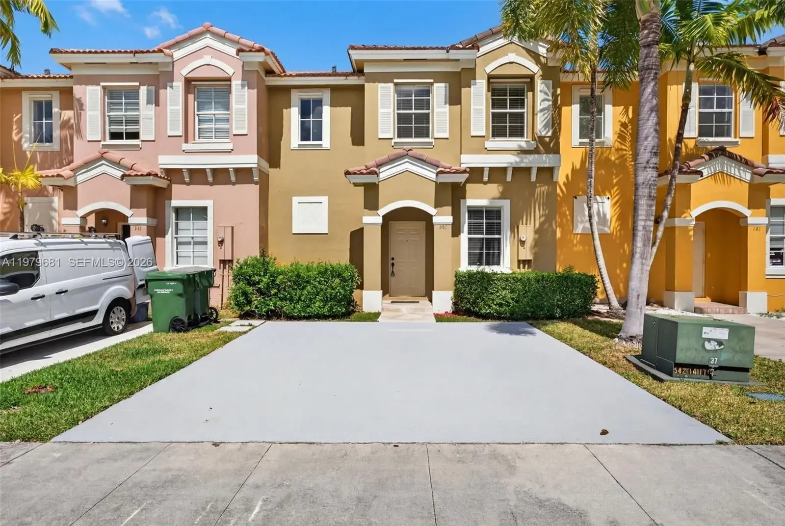 751 SE 2nd St, Homestead FL 33030 photo 2