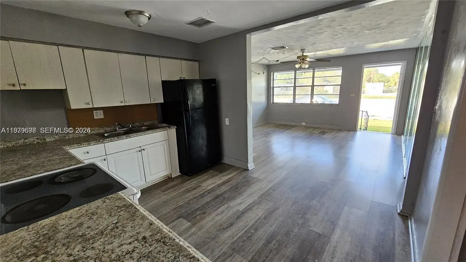 374 NW 31st Ave, Pompano Beach FL 33311 photo 4