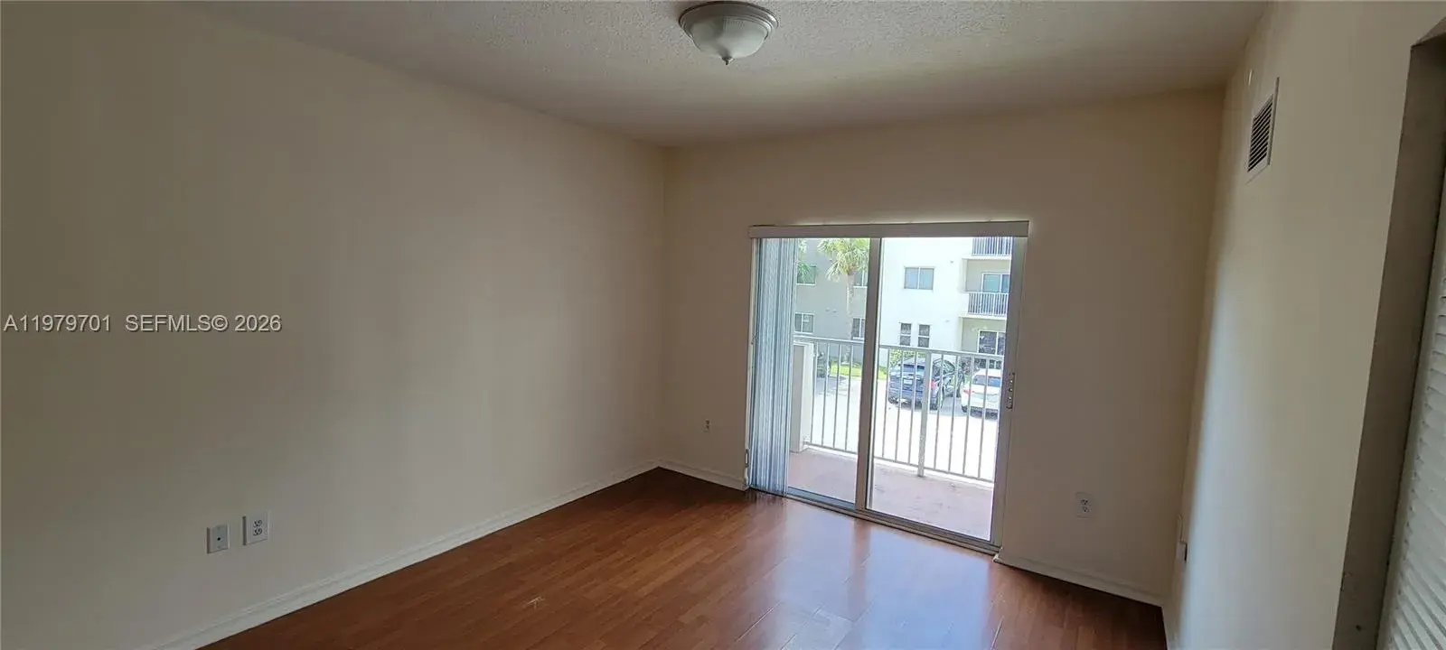 11040 SW 196th St # 203, Cutler Bay FL 33157
