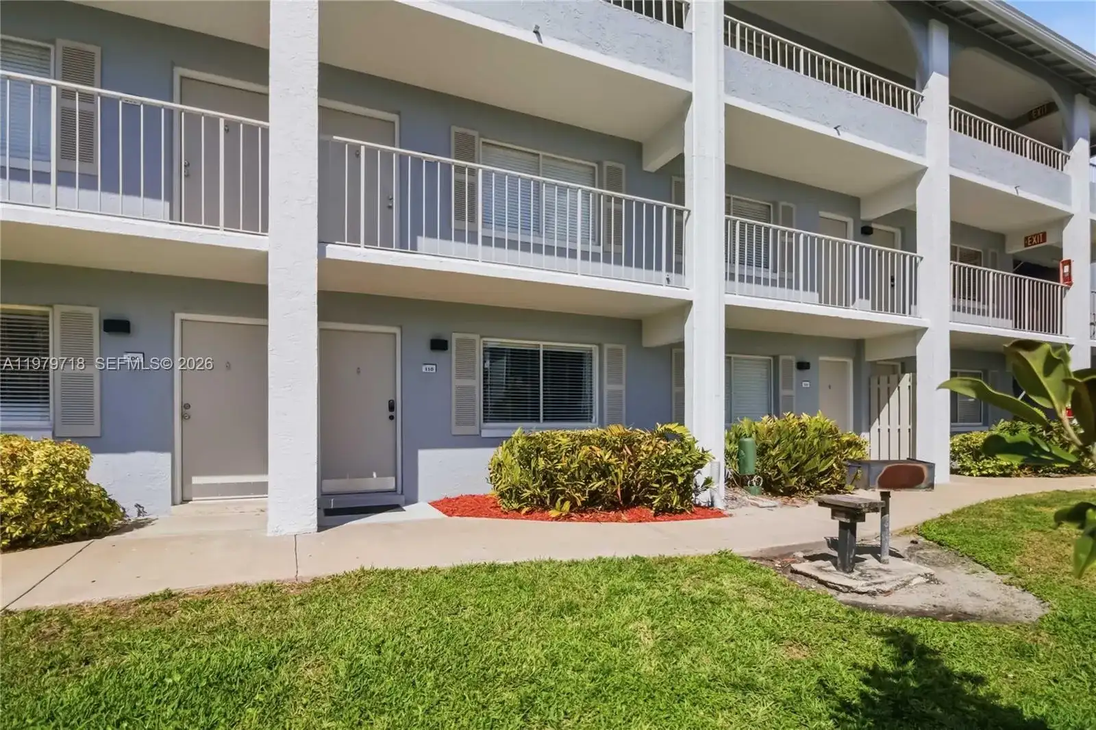 127 Oyster Bay # 110, Other City - In The State Of Florida FL 32701 photo 4