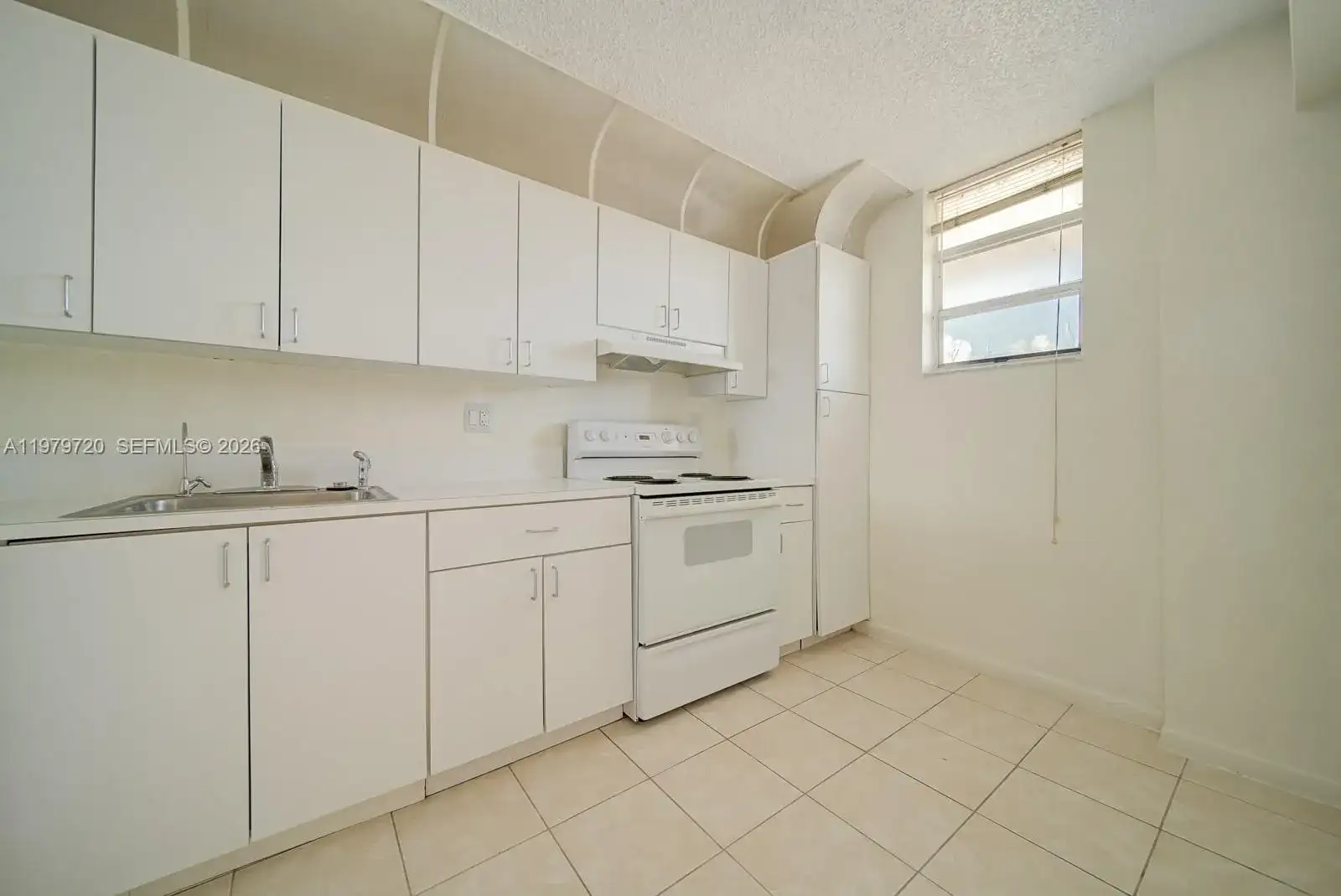 2903 N Miami Beach Blvd # 1006, North Miami Beach FL 33160 photo 2