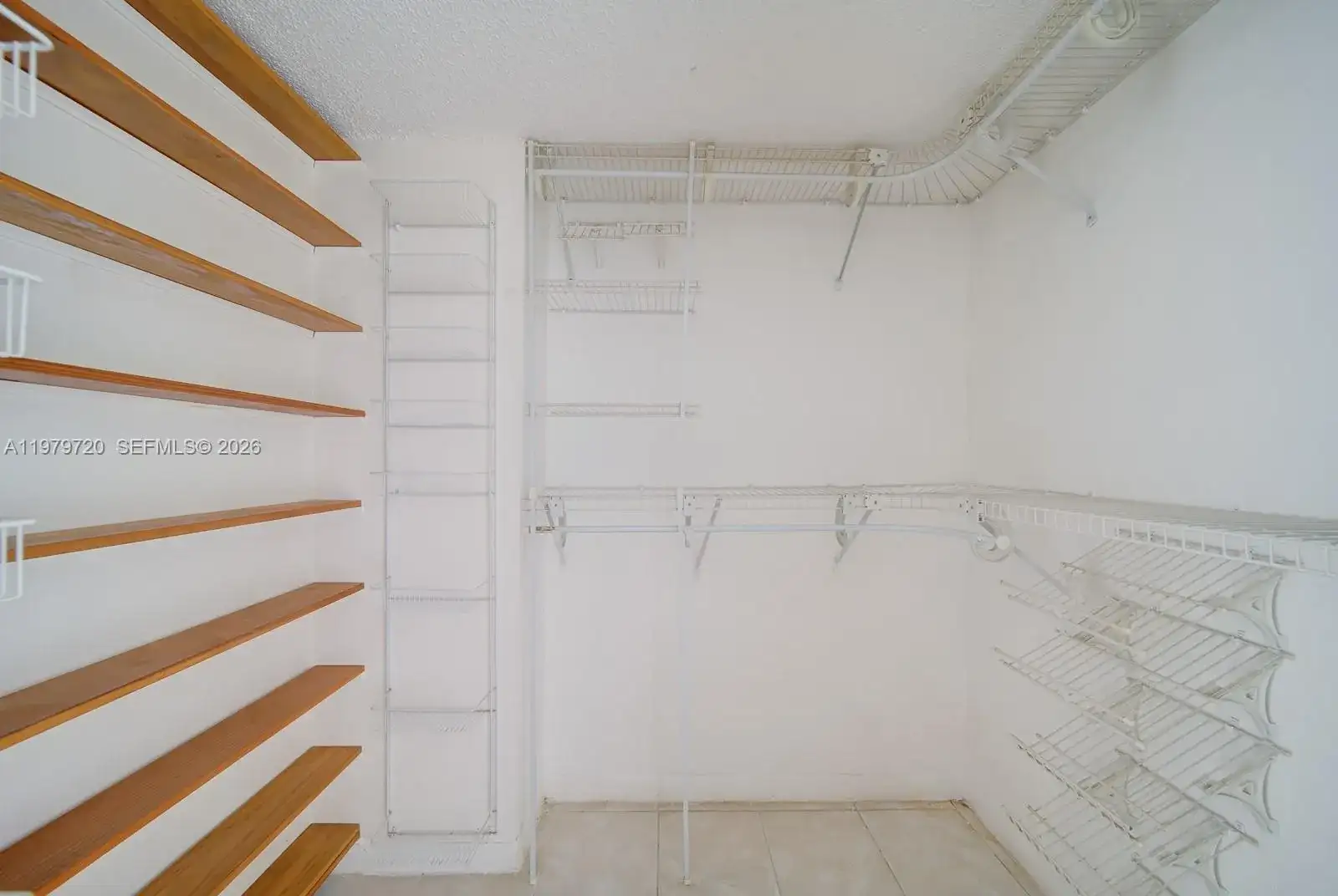 2903 N Miami Beach Blvd # 1006, North Miami Beach FL 33160 photo 4