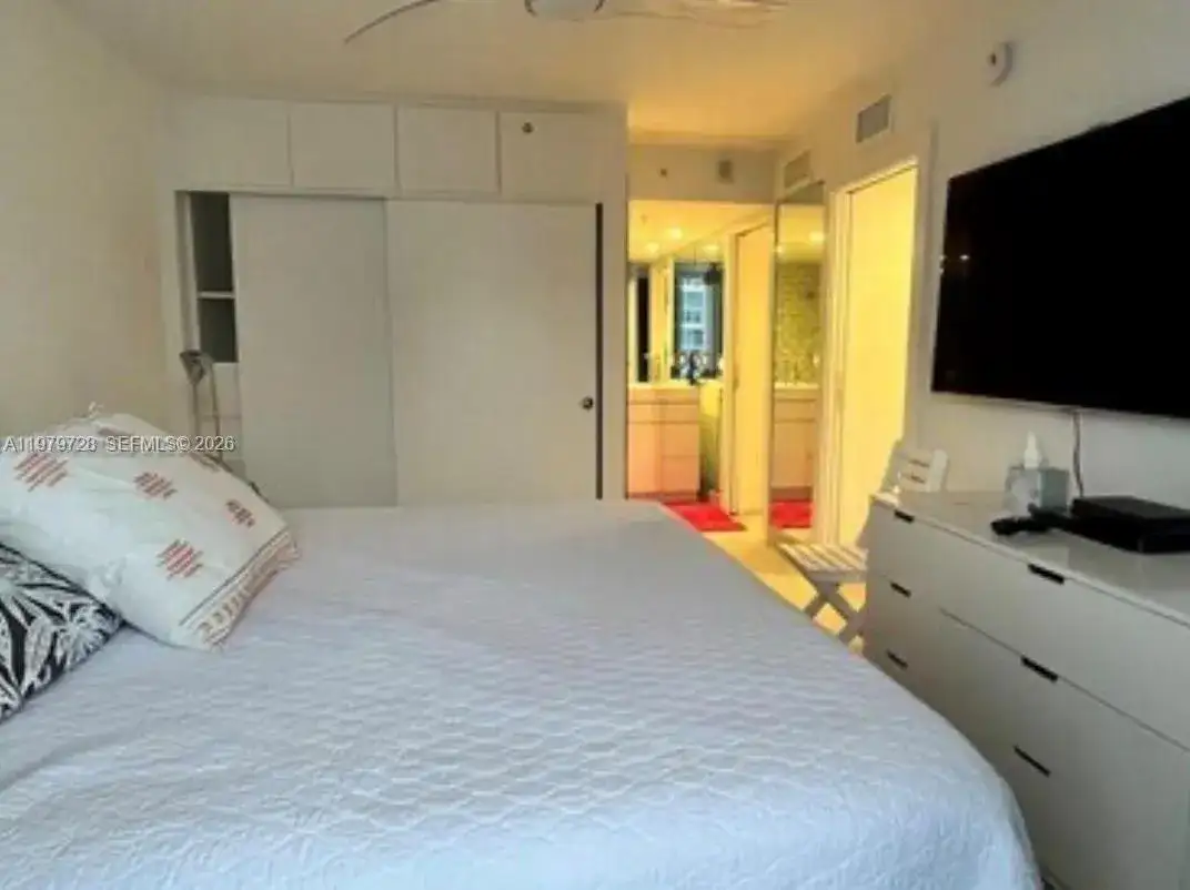 2457 Collins Ave # 1605, Miami Beach FL 33140 photo 5