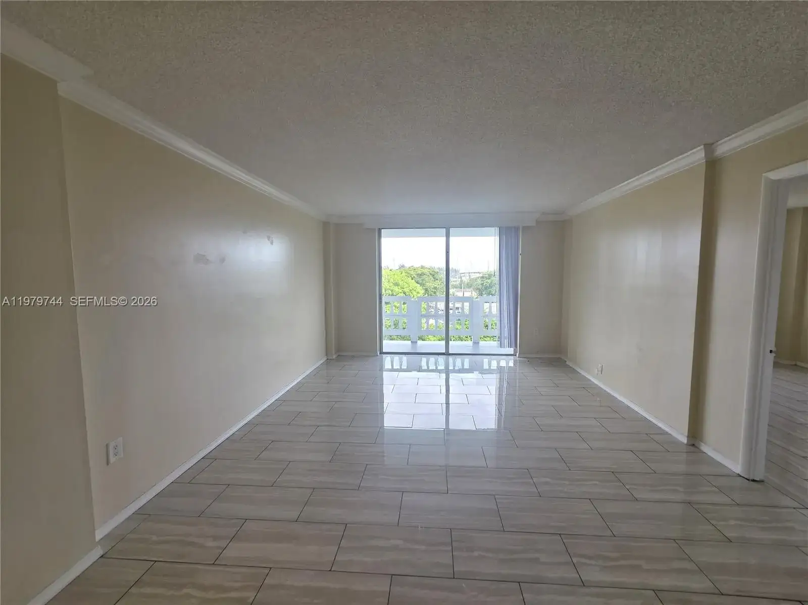 15600 NW 7th Ave # 511, Miami FL 33169 photo 2