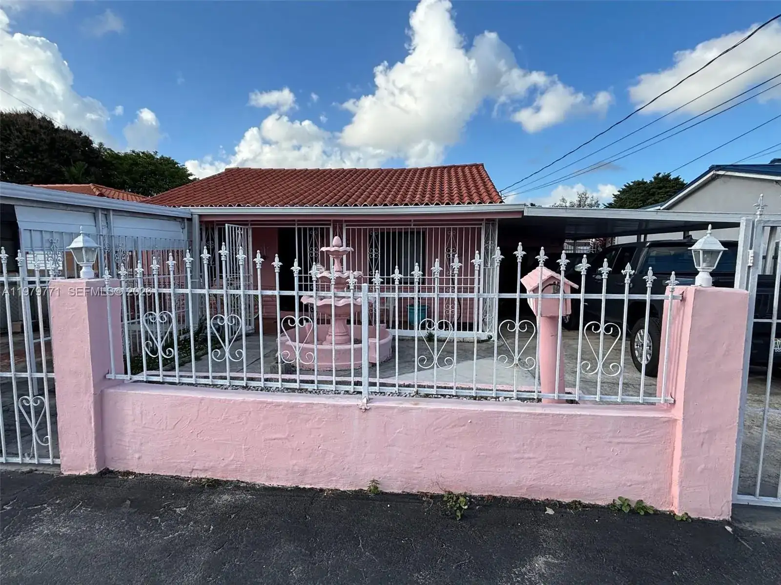 3533 NW 2nd Ter, Miami FL 33125 photo 2