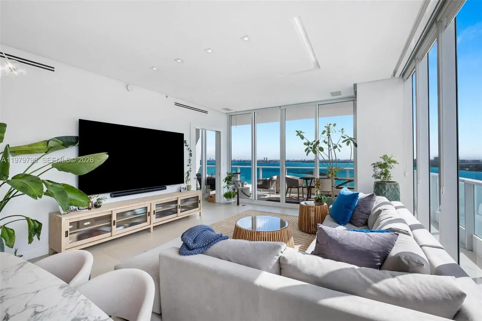 2020 N Bayshore Dr # 2510, Miami FL 33137 photo 4
