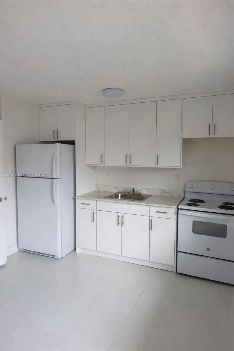 1077 NW 45th Ave # 0, Miami FL 33126 photo 2