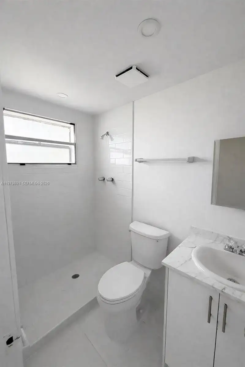 1077 NW 45th Ave # 0, Miami FL 33126 photo 4