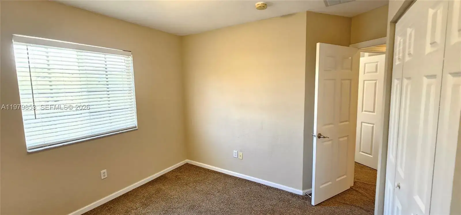 2014 Marsh Harbor Dr, Riviera Beach FL 33404 photo 5
