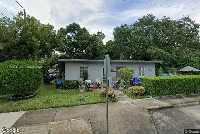 3490 Plaza St, Miami FL 33133