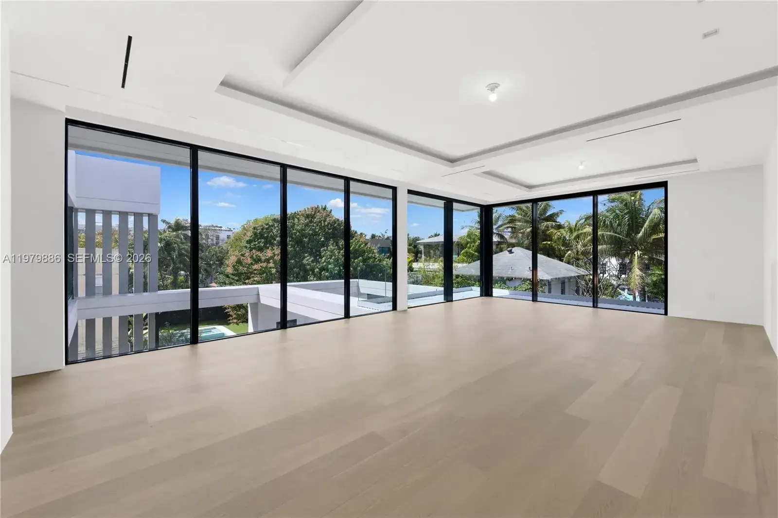 2094 Prairie Ave, Miami Beach FL 33139 photo 4
