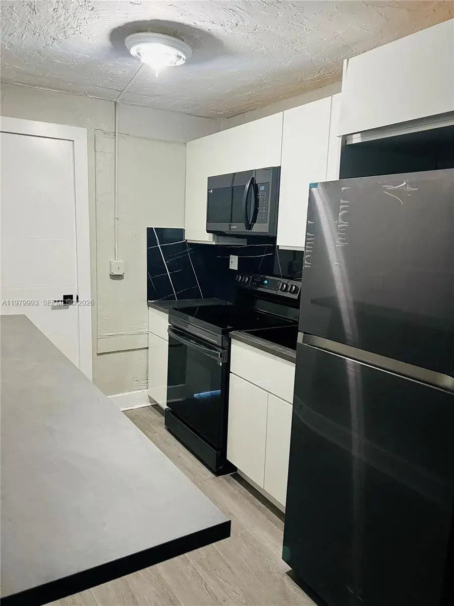 1126 NW 58th Ter UNIT 3, Miami FL 33127