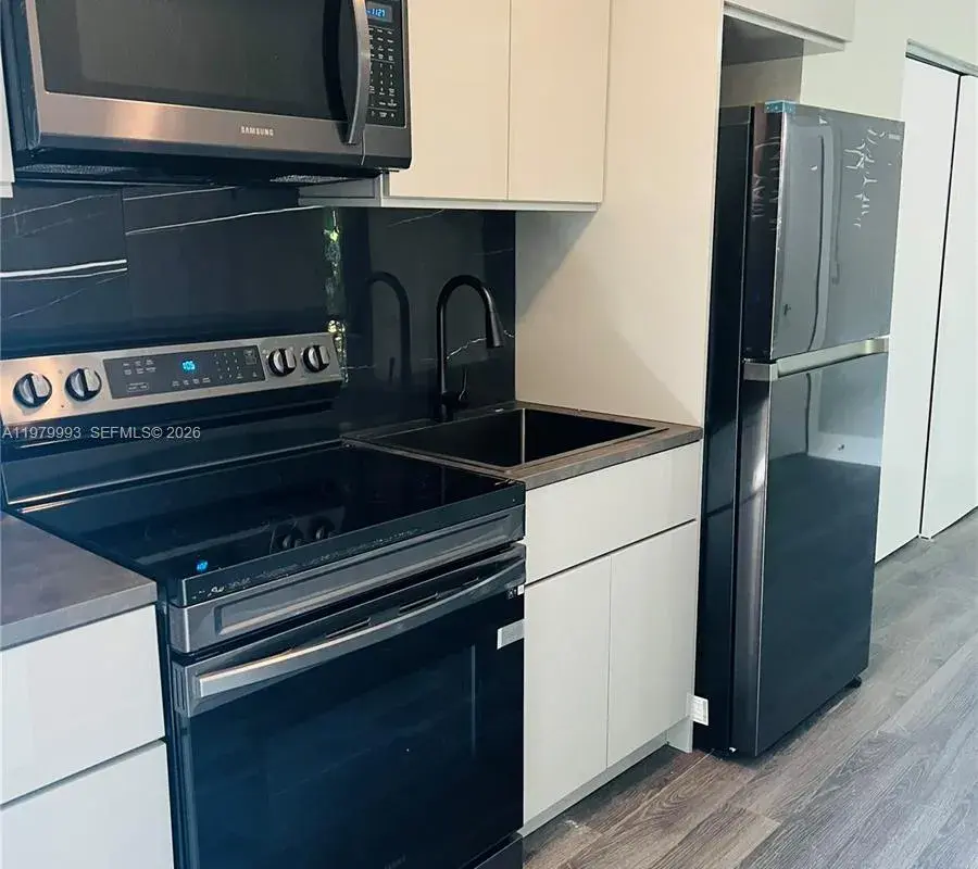 1126 NW 58th Ter UNIT 3, Miami FL 33127