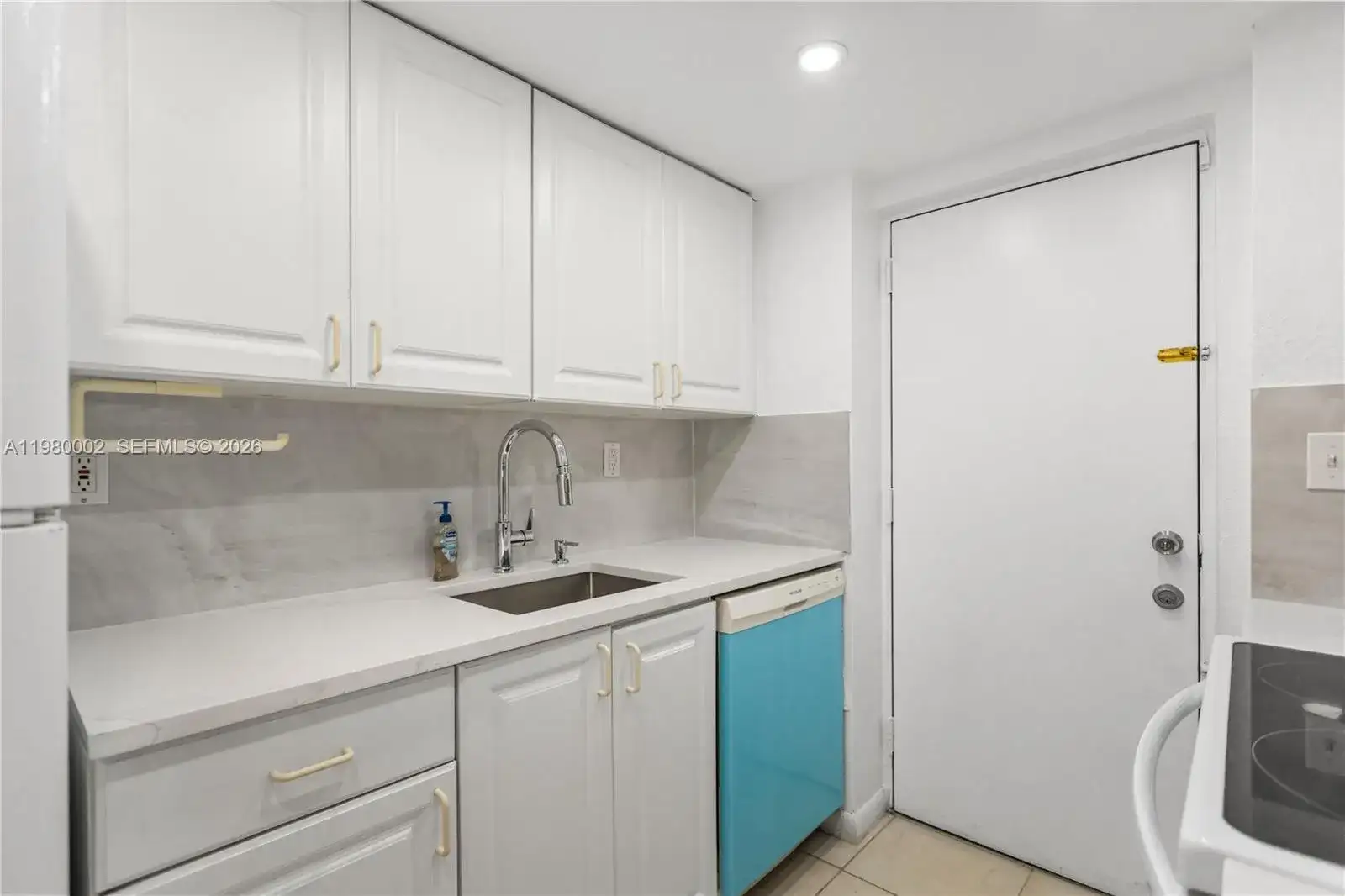 17500 NW 68th Ave # D1004, Hialeah FL 33015 photo 2