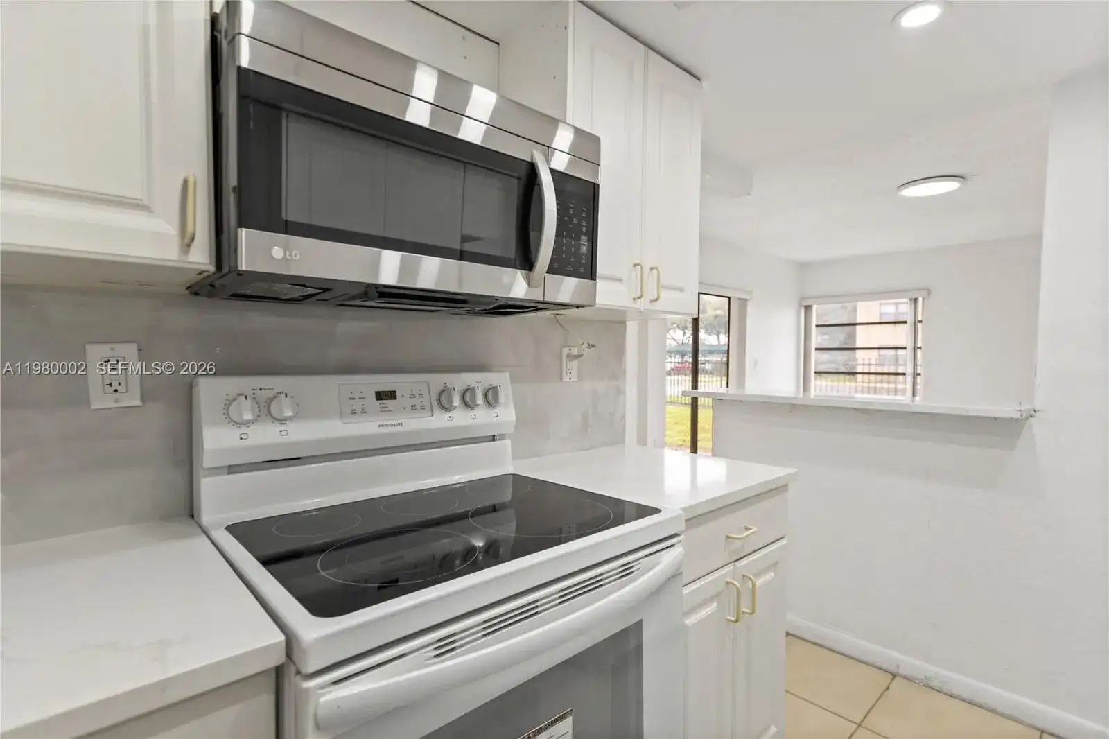 17500 NW 68th Ave # D1004, Hialeah FL 33015 photo 5