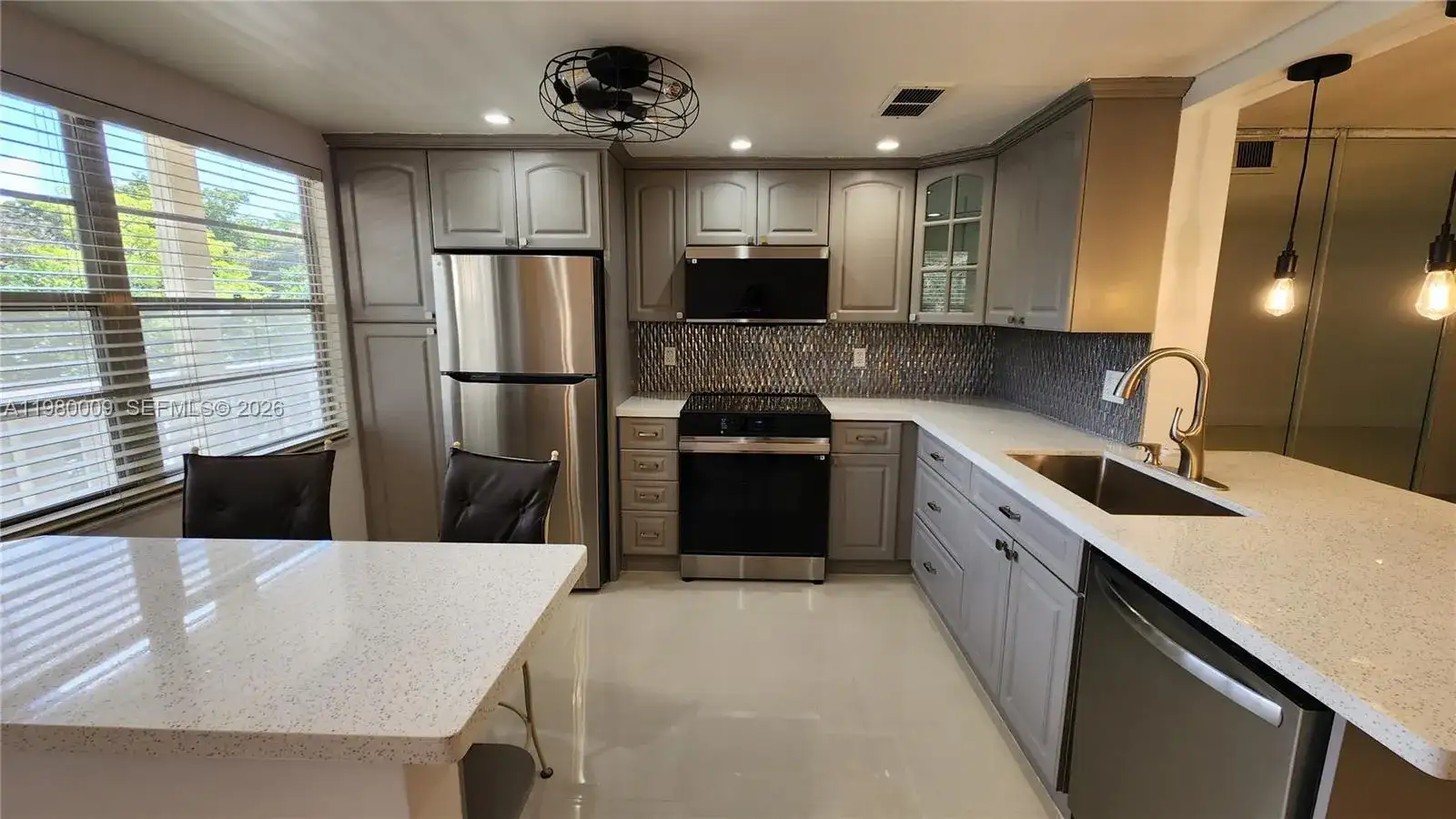 2403 Antigua Cir # L2, Coconut Creek FL 33066 photo 2