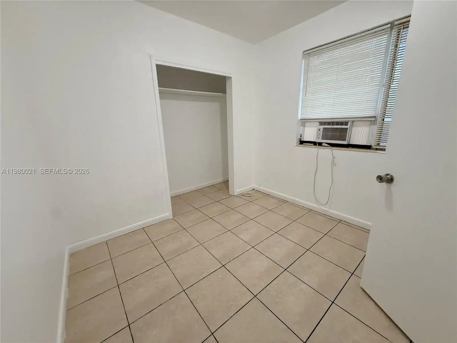 7000 NW 8th Ave # 6, Miami FL 33150 photo 2