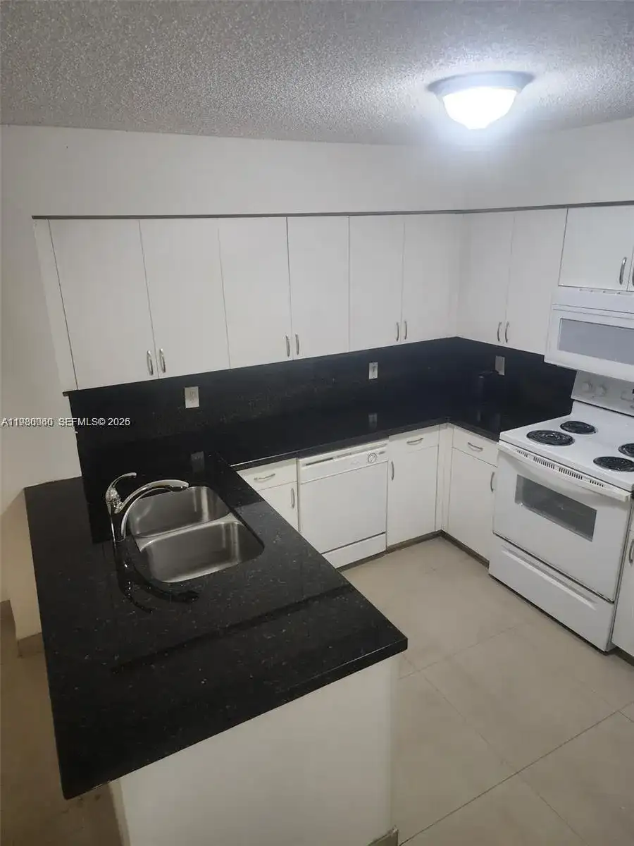 4560 NW 107th Ave # 12, Doral FL 33178 photo 2