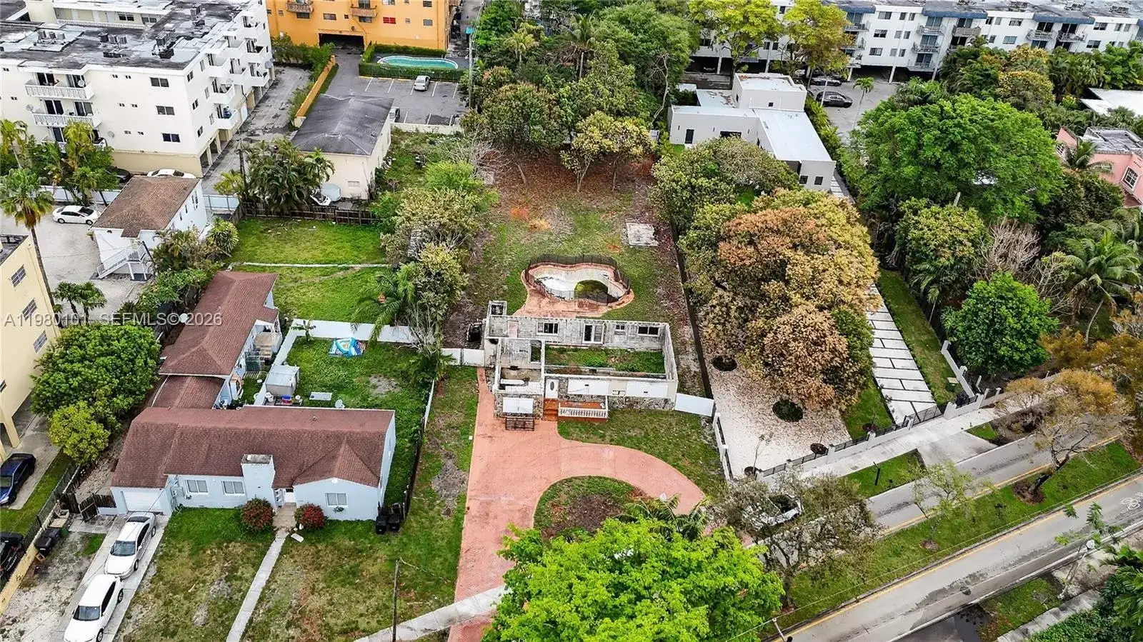 12395 Griffing Blvd, North Miami FL 33161 photo 3