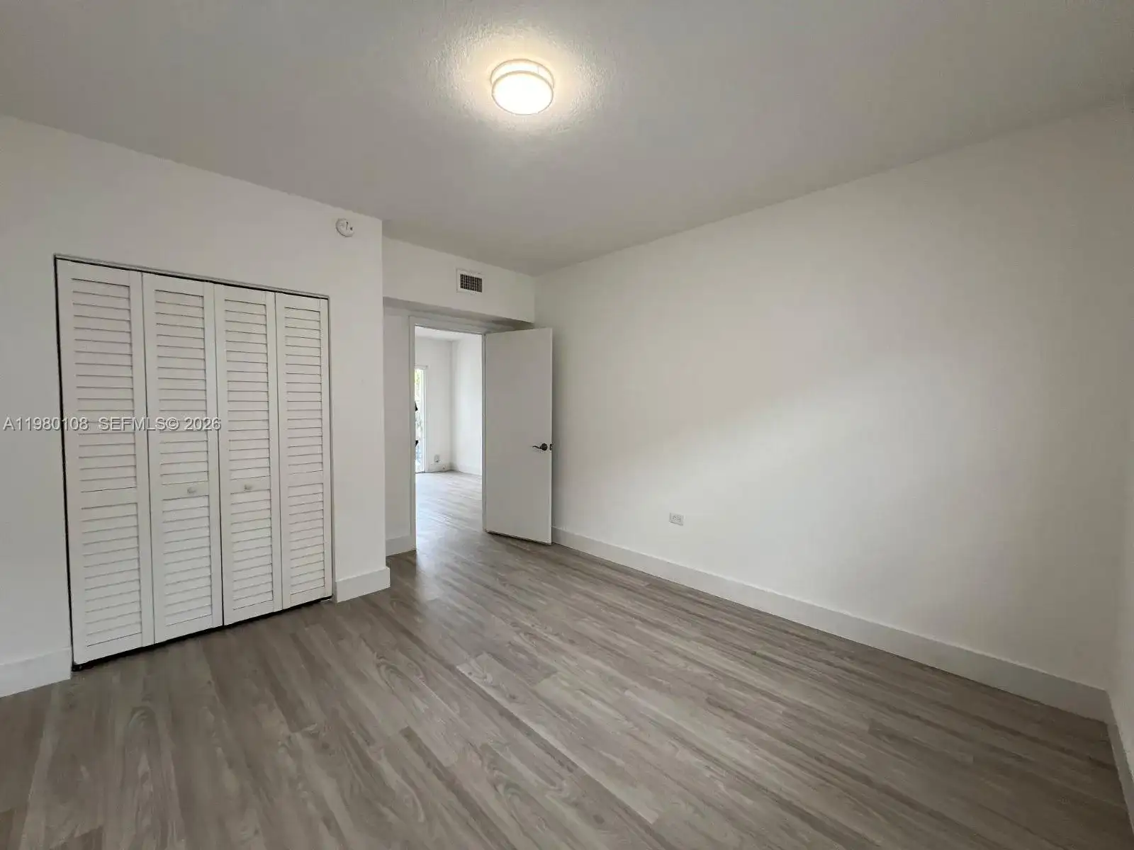 1900 Calais Dr # 1904, Miami Beach FL 33141 photo 5