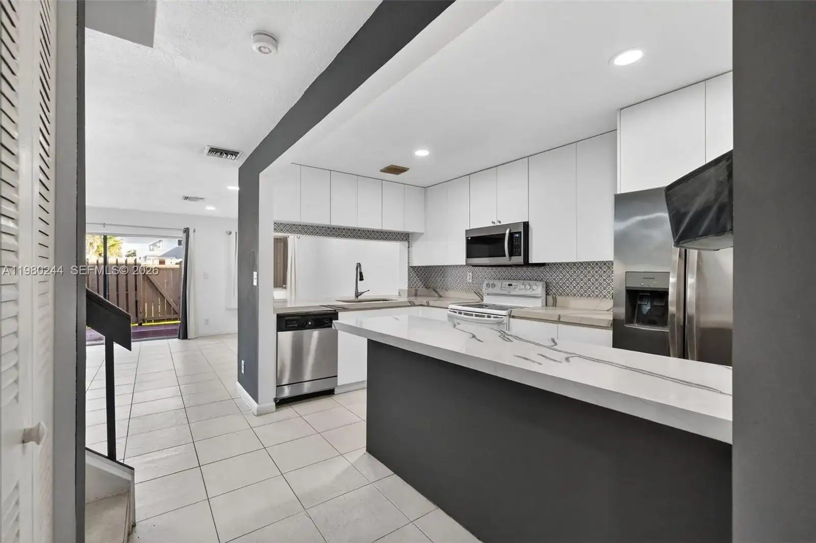 5843 Woodlands Blvd, Tamarac FL 33319 photo 5