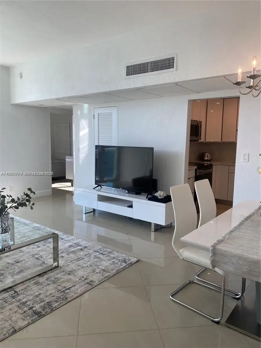 3801 S Ocean Dr, Hollywood FL 33019 photo 3