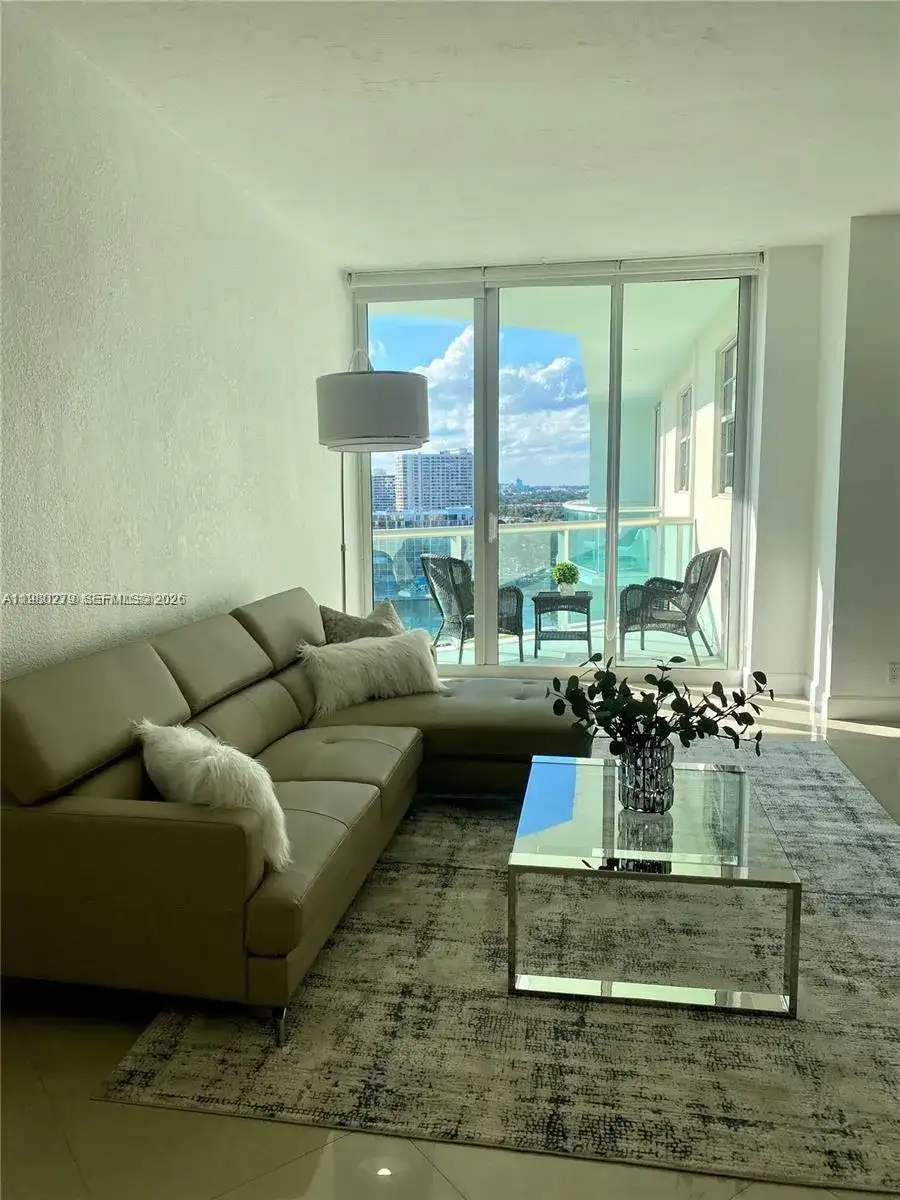 3801 S Ocean Dr, Hollywood FL 33019 photo 4