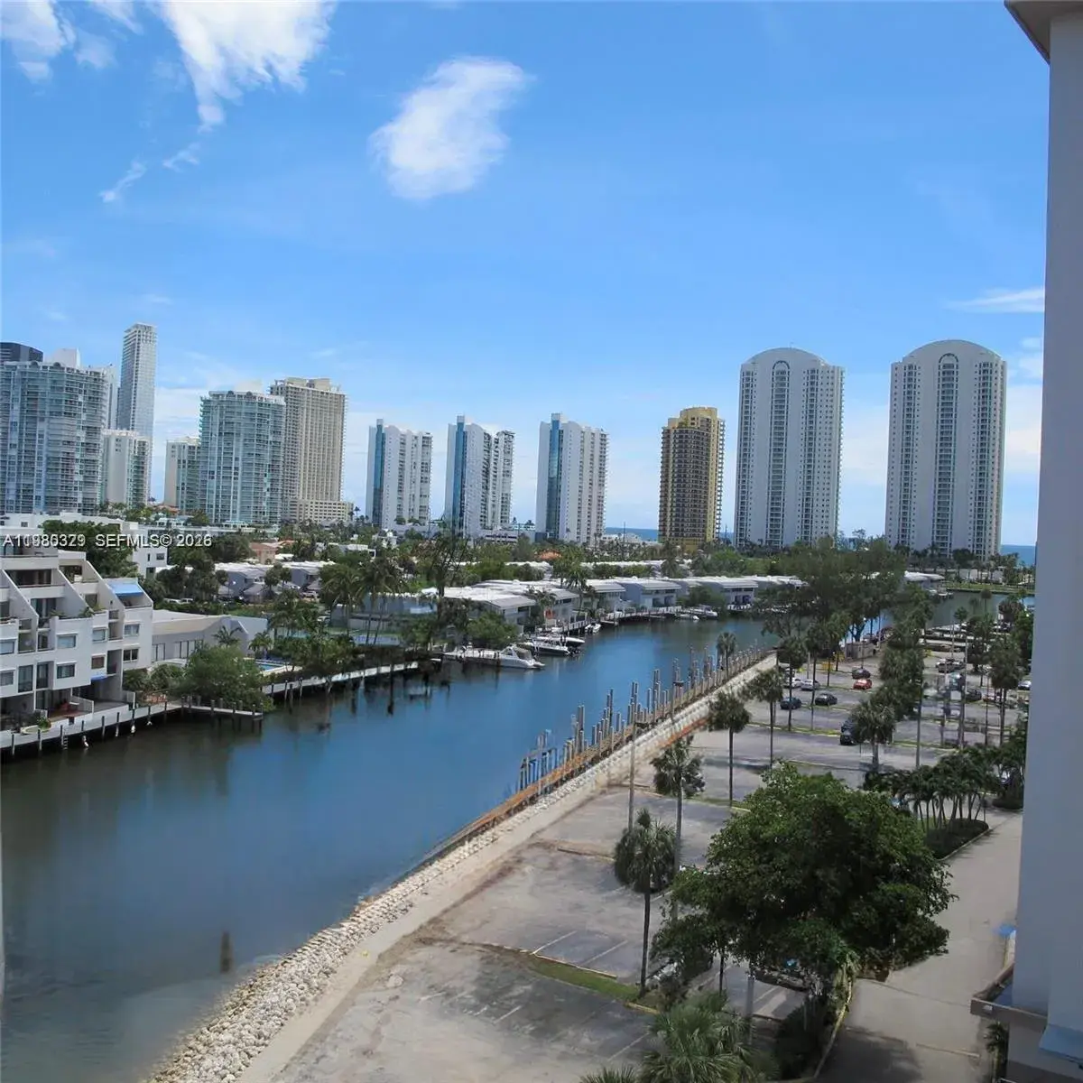 400 Kings Point Dr # 812, Sunny Isles Beach FL 33160