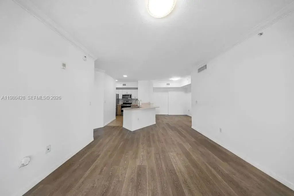 9172 Collins Ave # 212, Surfside FL 33154