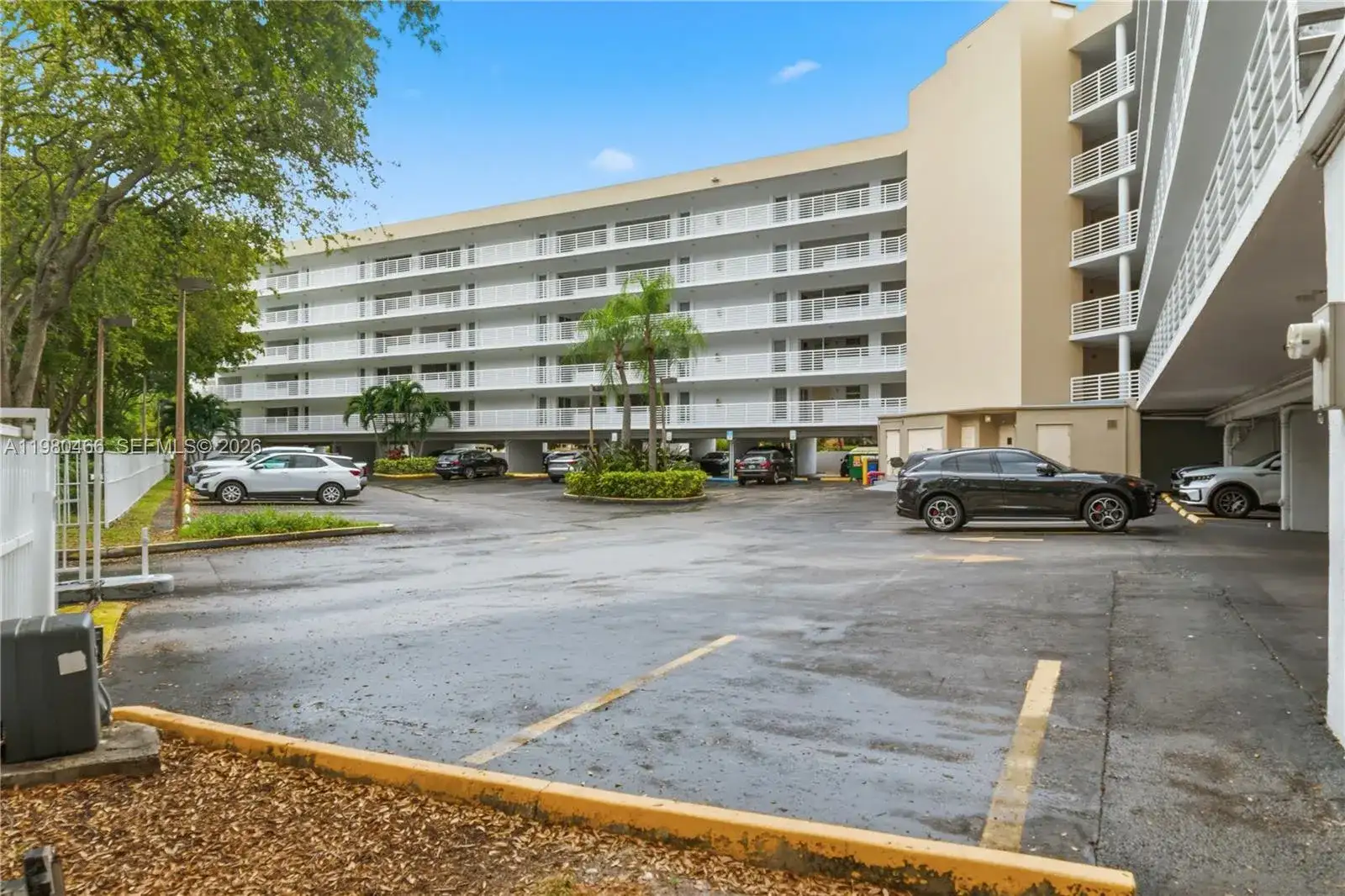 17801 N Bay Rd # 614, Sunny Isles Beach FL 33160 photo 3