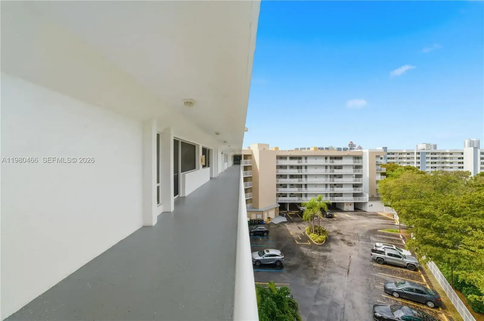 17801 N Bay Rd # 614, Sunny Isles Beach FL 33160 photo 4