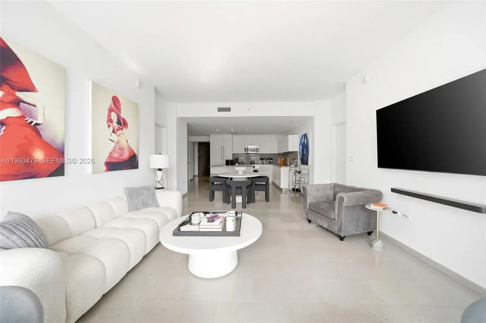 88 SW 7th St # 1010, Miami FL 33130