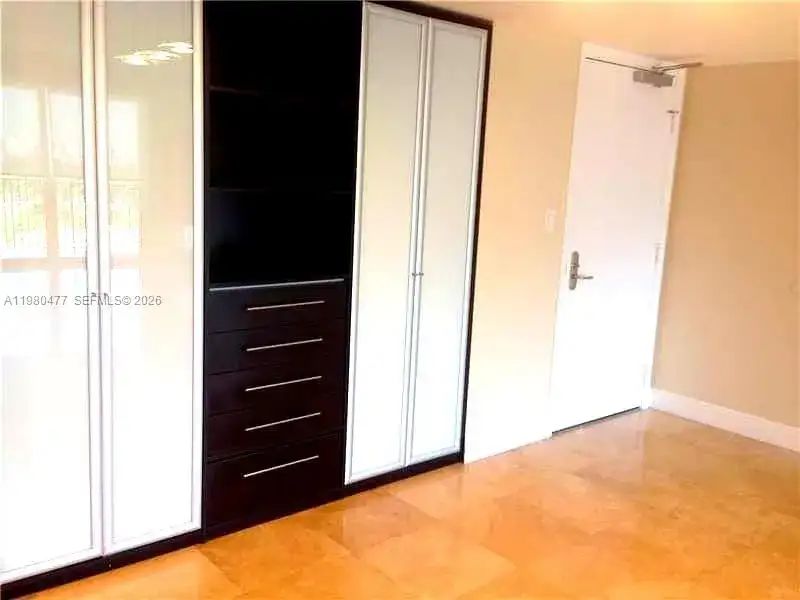 19900 E Country Club Dr # 806, Aventura FL 33180 photo 5