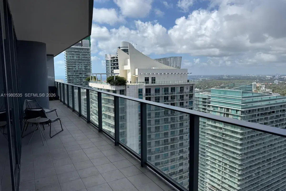 1000 Brickell Plaza # 4506, Miami FL 33131