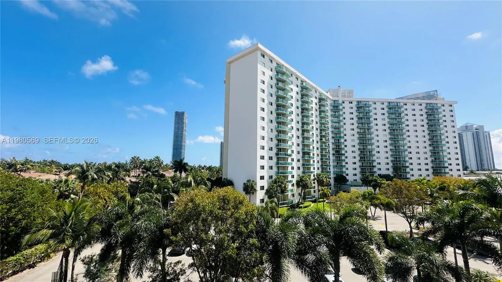 19390 Collins Ave # 424, Sunny Isles Beach FL 33160