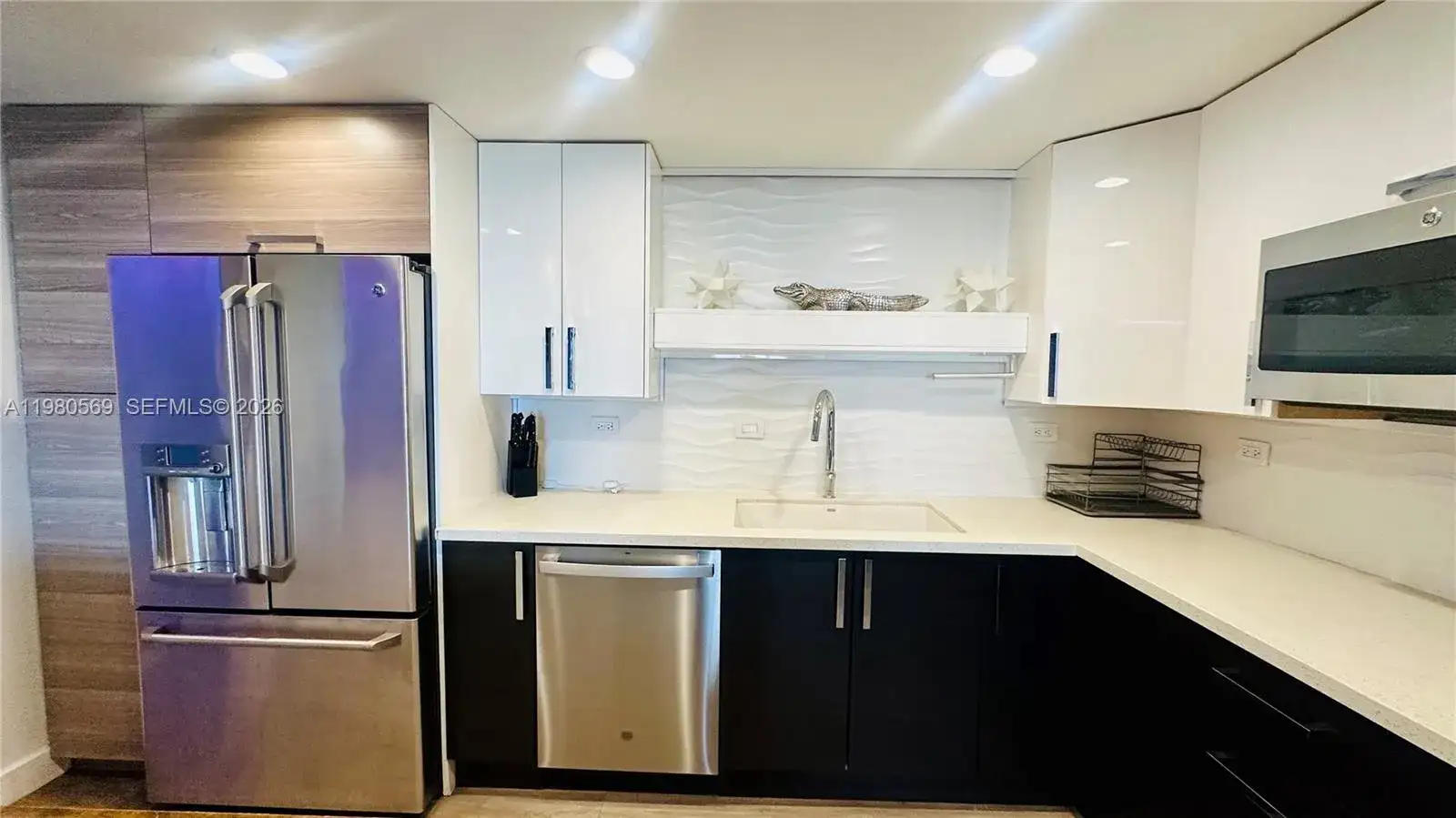 19390 Collins Ave # 424, Sunny Isles Beach FL 33160 photo 3