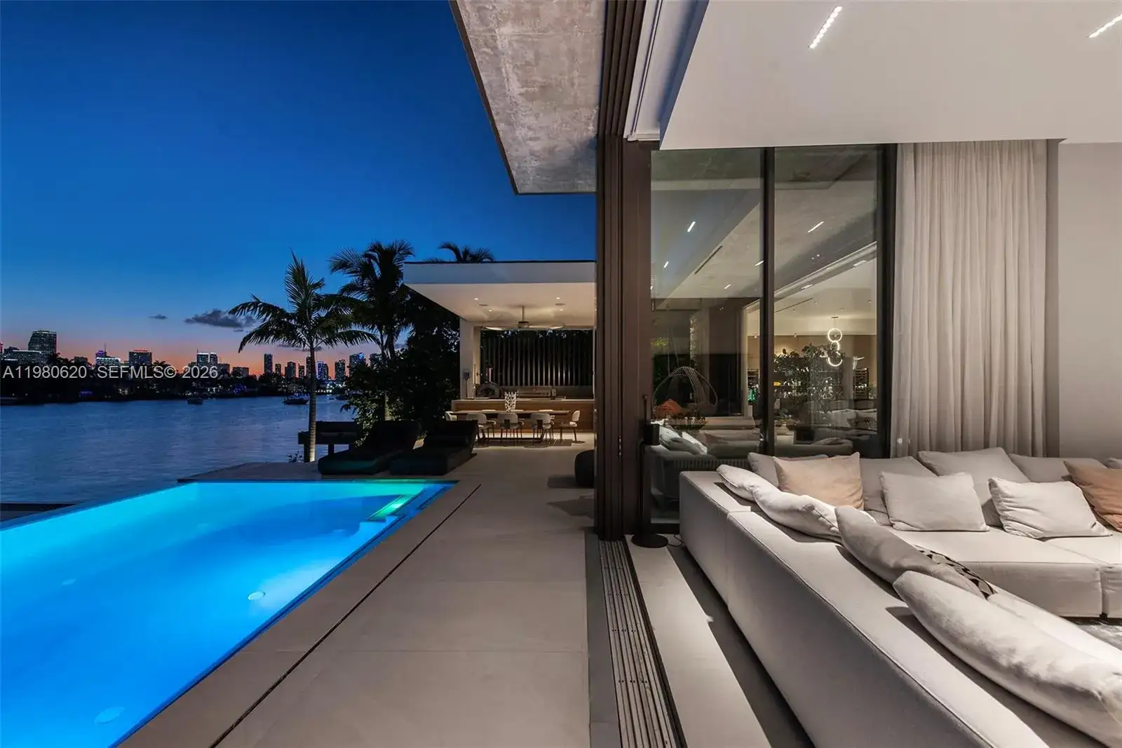 310 S Hibiscus Dr, Miami Beach FL 33139 photo 3