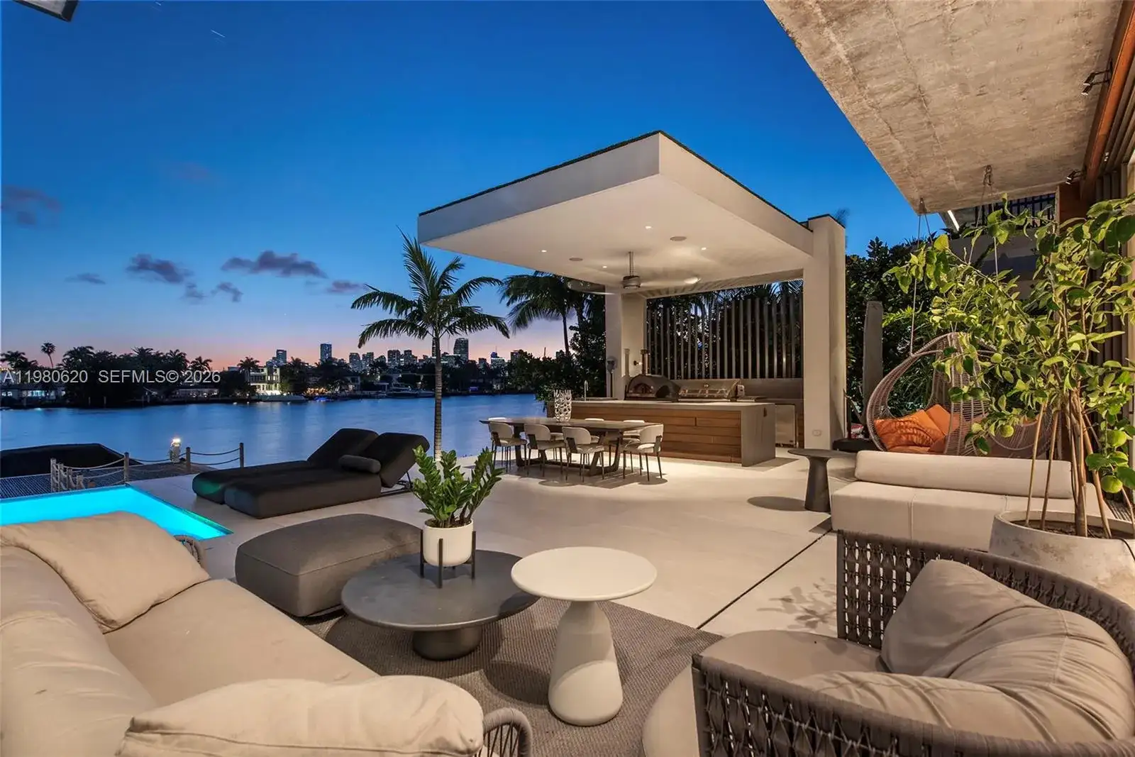 310 S Hibiscus Dr, Miami Beach FL 33139 photo 5