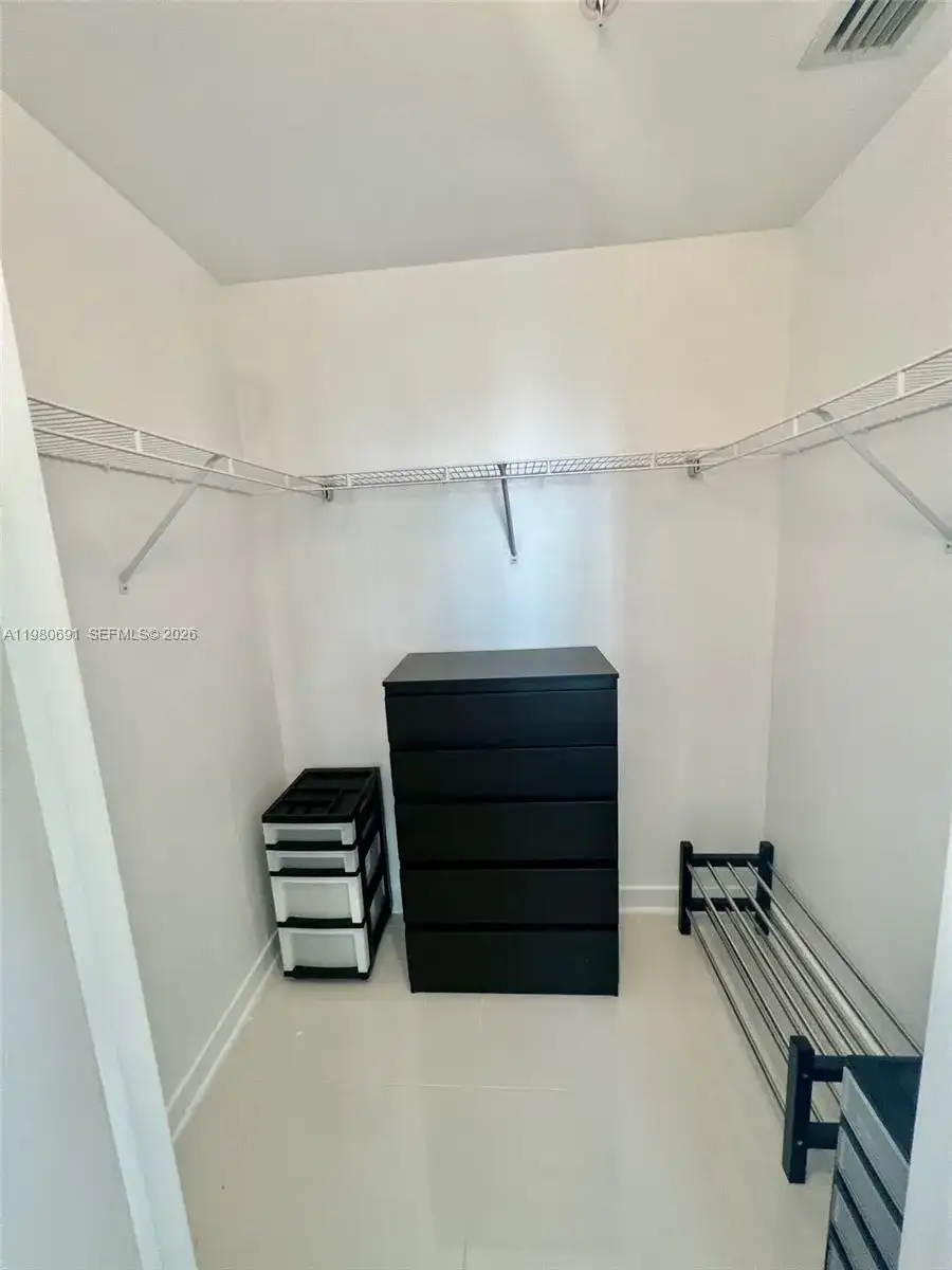1111 SW 1st Ave # 3223, Miami FL 33130 photo 5