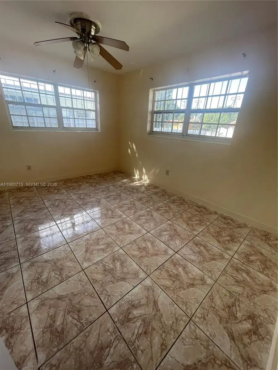 18425 NW 42nd Pl, Miami Gardens FL 33055 photo 5