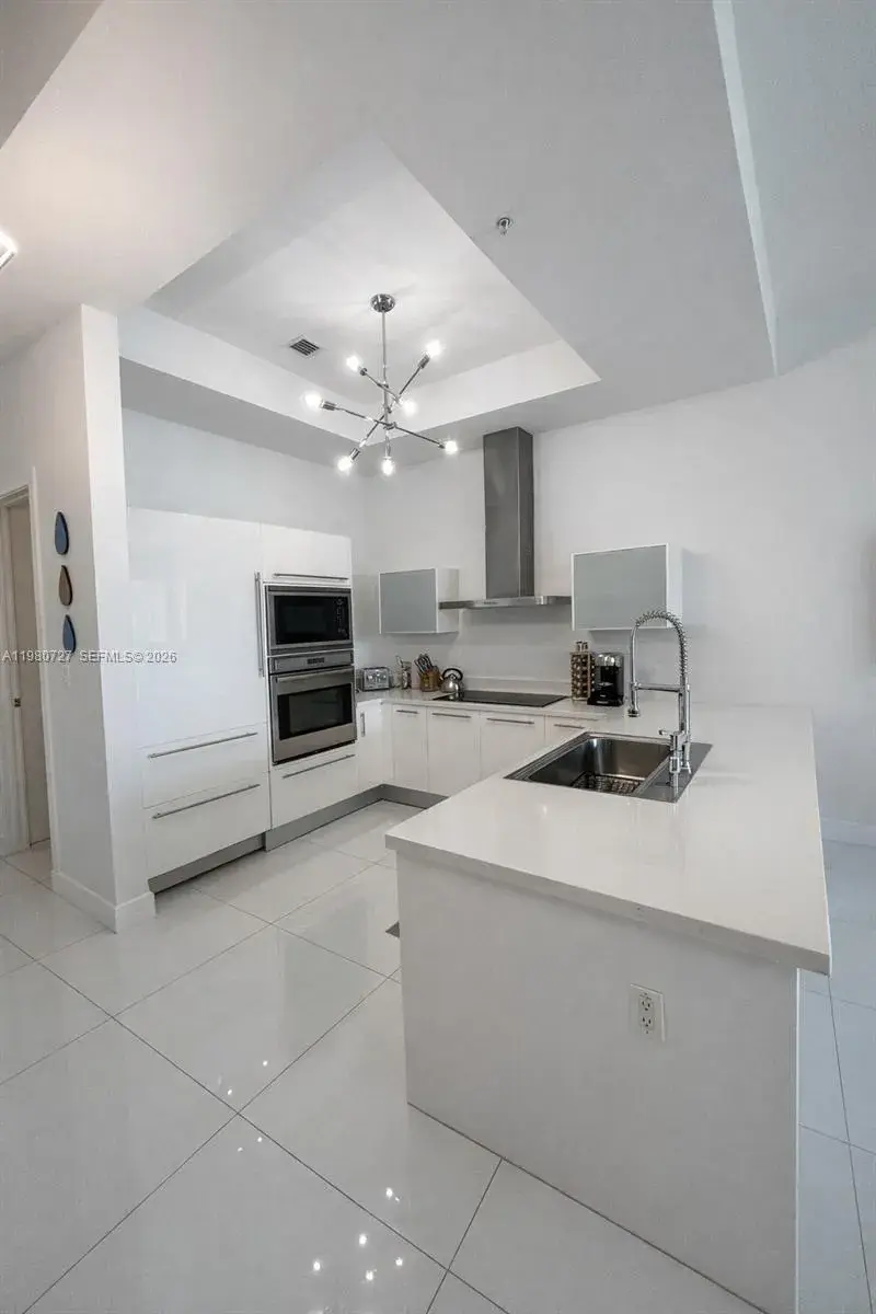 250 Sunny Isles Blvd # 407, Sunny Isles Beach FL 33160