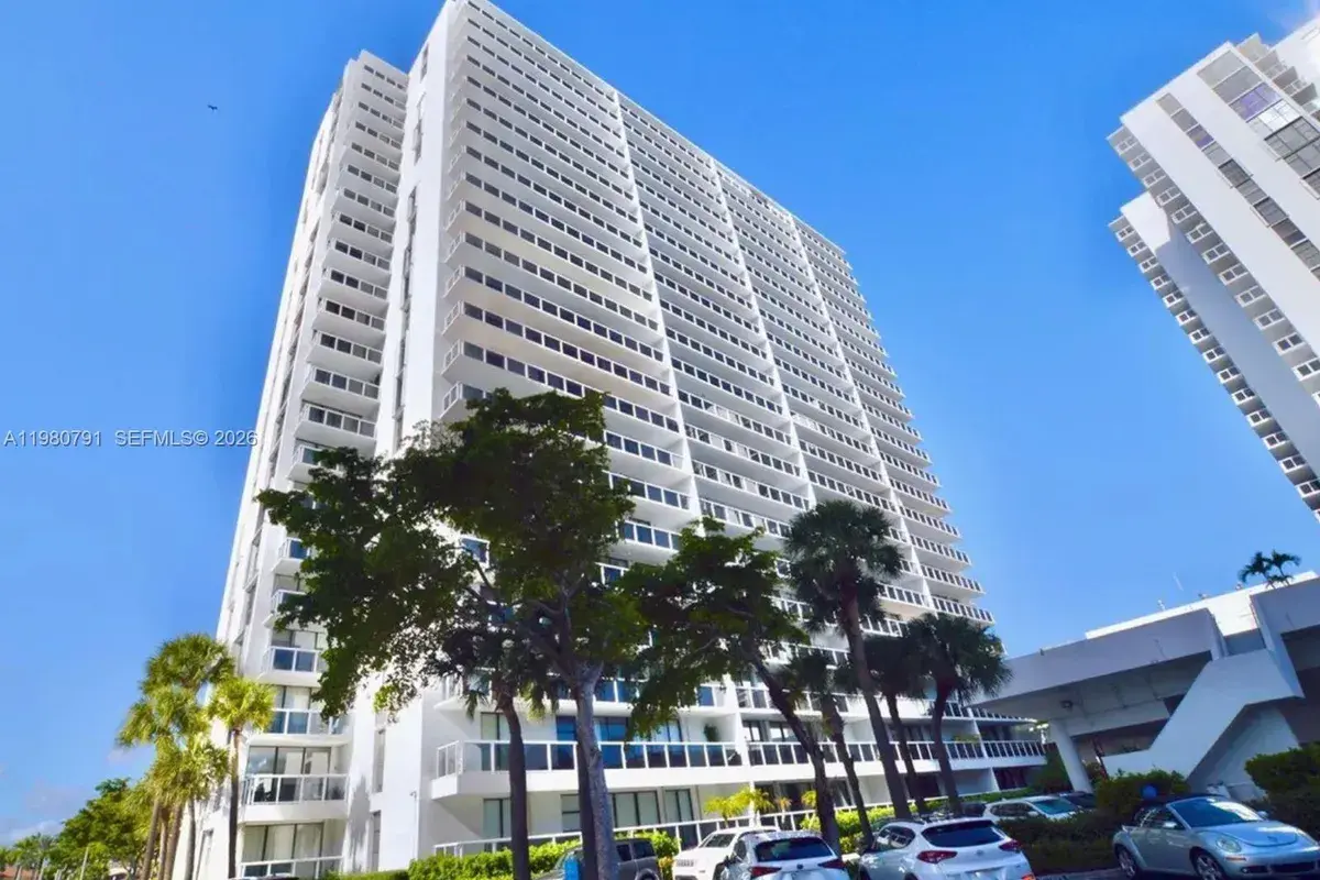 20505 E Country Club Dr # 534, Aventura FL 33180