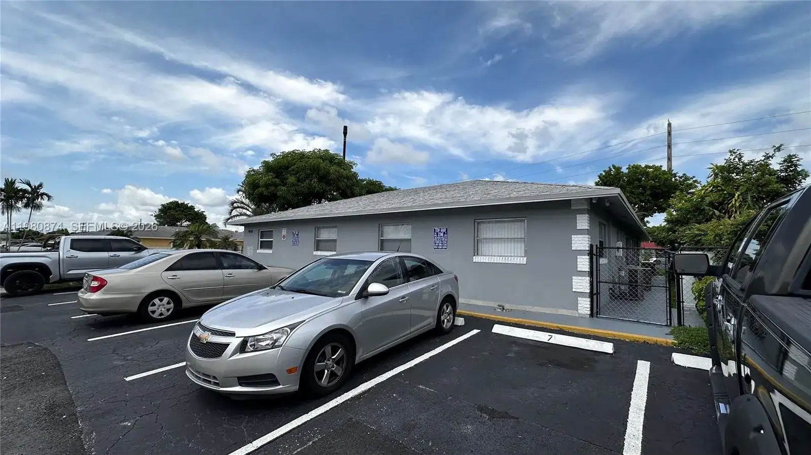4101 NW 30th Ter, Lauderdale Lakes FL 33309 photo 4