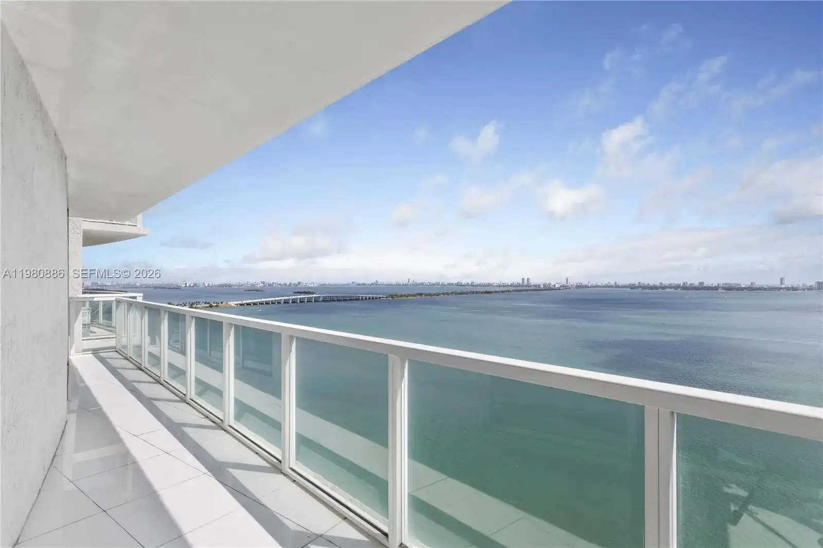 665 NE 25th St # 2102, Miami FL 33137