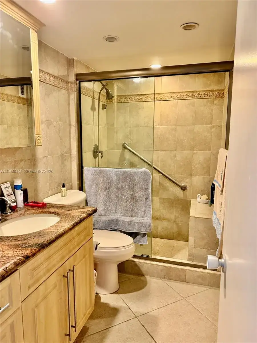 5005 Collins Ave # 304, Miami Beach FL 33140 photo 5